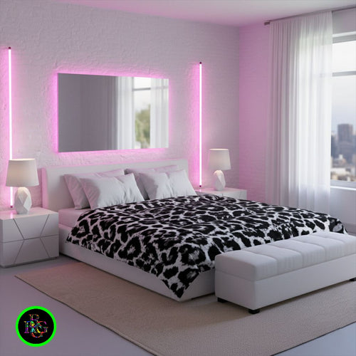 Black and White Leopard Print Comforter