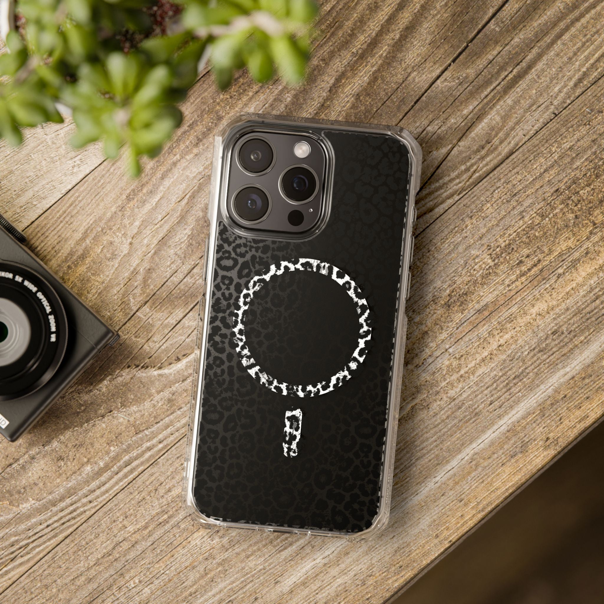 Leopard Magnetic iPhone 14, 15, 16 Series Clear Impact Cases